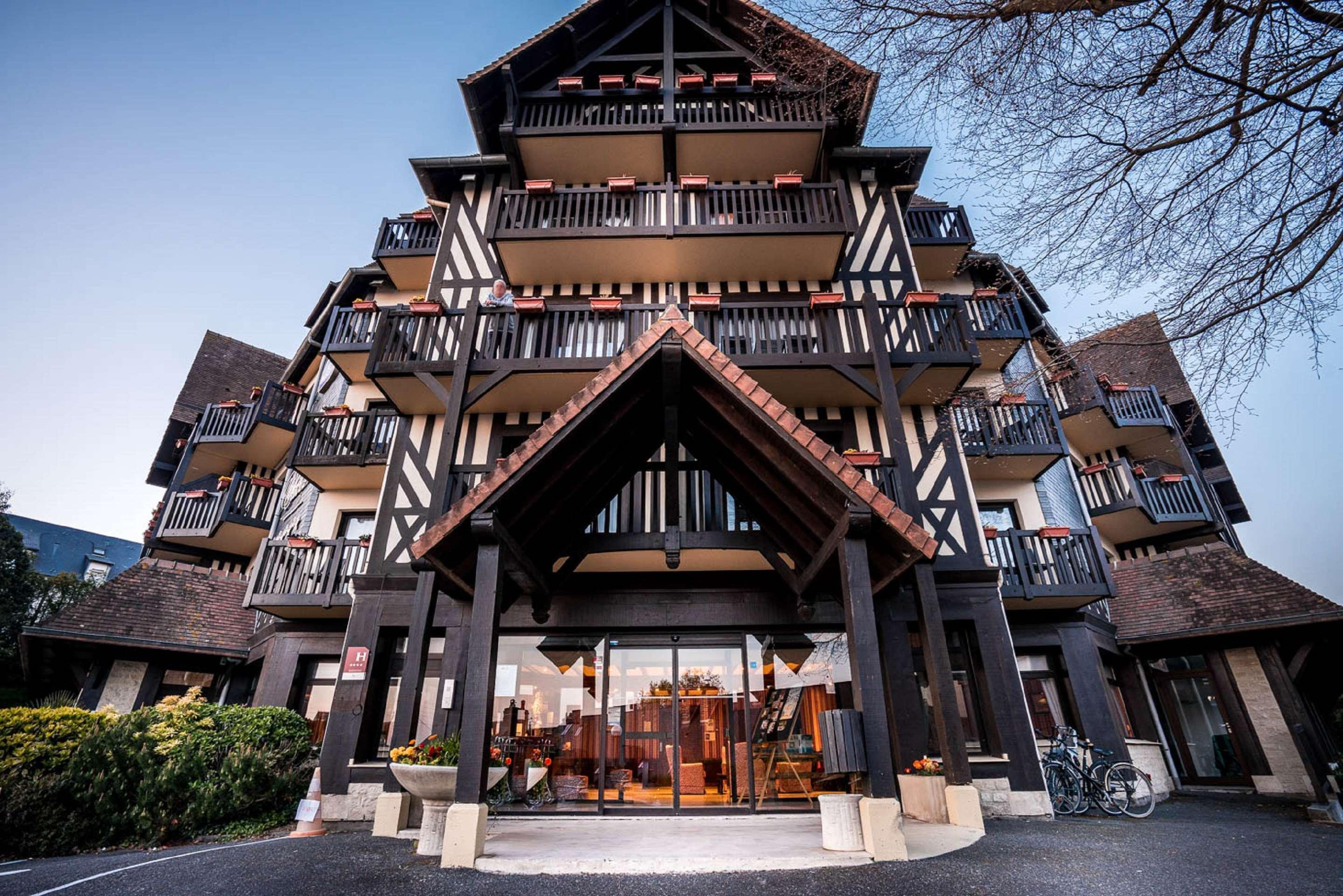 טרוביל-סור-מאר Best Western Plus Hostellerie Du Vallon מראה חיצוני תמונה