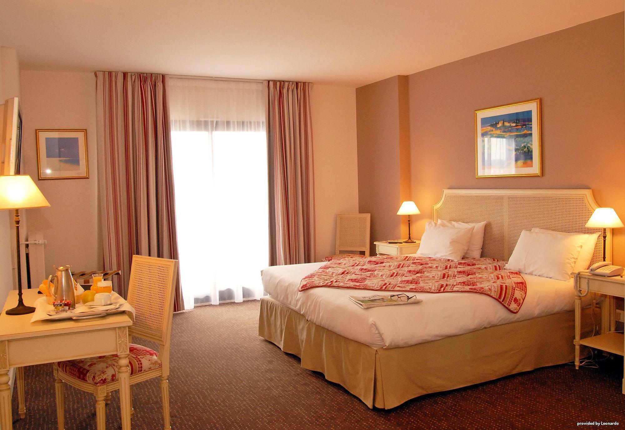 טרוביל-סור-מאר Best Western Plus Hostellerie Du Vallon מראה חיצוני תמונה